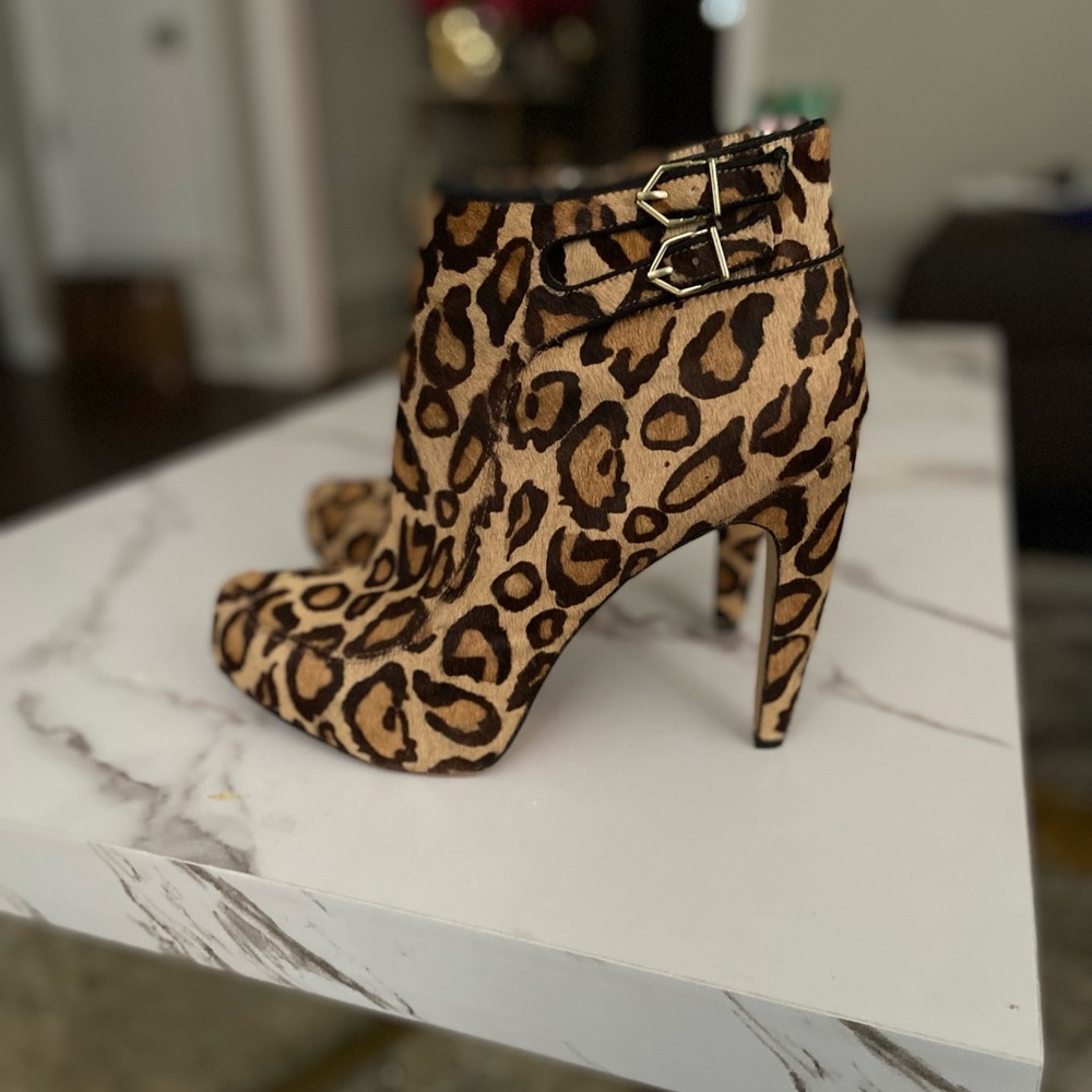 COPY - SZ 11 Sam Edelman Calf Hair Leopard Booties